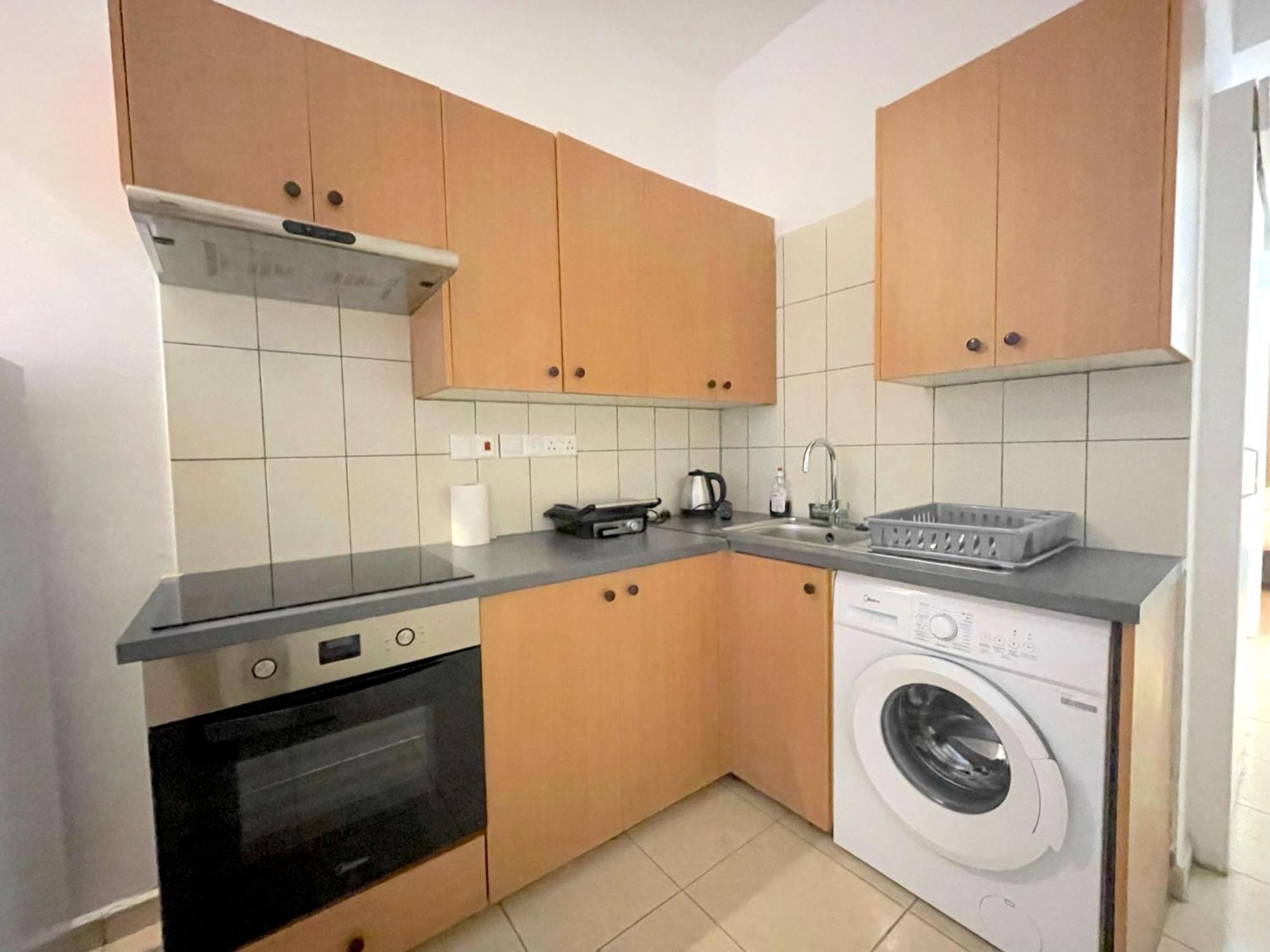 Queen Regina Suites By Platform 357 Nikosia Eksteriør bilde